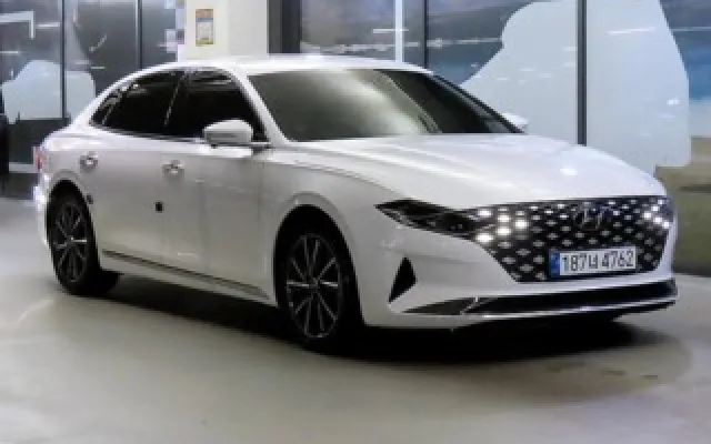 수원저신용중고차할부 더 뉴 그랜저 IG 2.5 르블랑 매물 사진 16 - 2022/06 71,647km