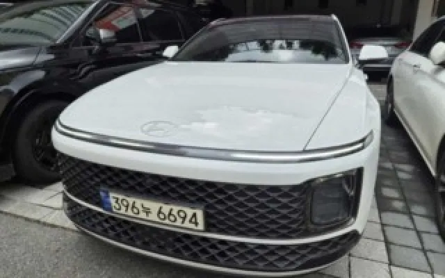 수원저신용중고차할부 그랜저 (GN7) 가솔린 2.5 2WD 매물 사진 17 - 2023/11 78,386km