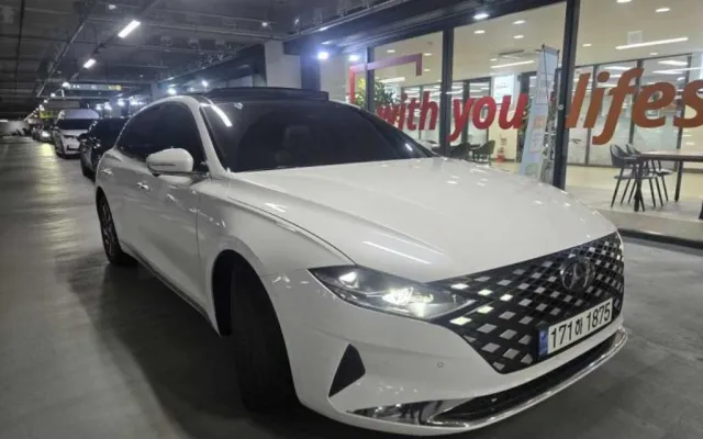수원저신용중고차할부 더 뉴 그랜저 IG 하이브리드 르블랑 매물 사진 6 - 2022/06 118,873km